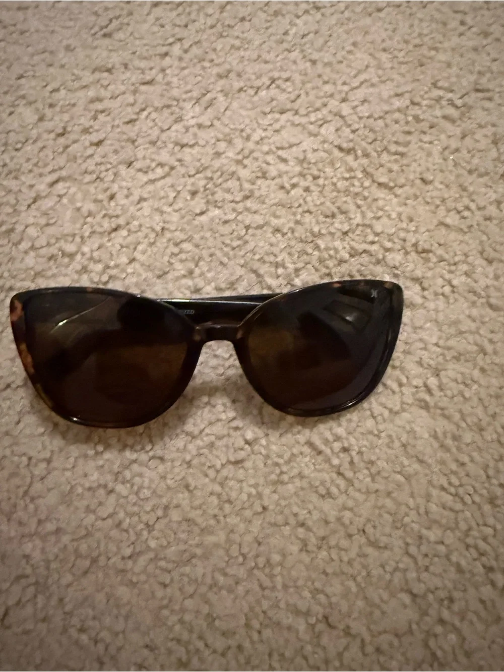 Hurley Women's Cat Eye Sunglasses - Tortoise Brown